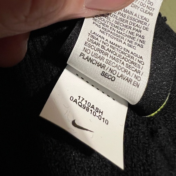 Nike NXR Beanie - Picture 6 of 6